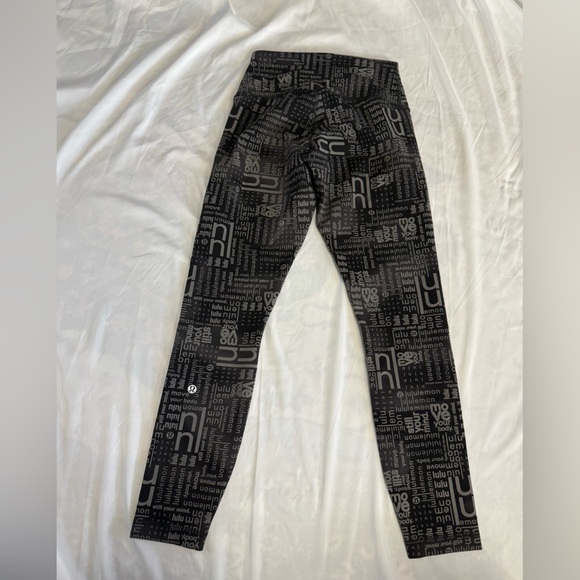 EUC Lululemon Wunder Train High-Rise Tight
Lululemon Ombre Black Multi 6 - Picture 5 of 7